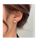 Aretes Semi Redondos Pequeños Para Mujer