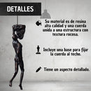 Figura De Hombre Colgado Llamativa Escultura Profesional