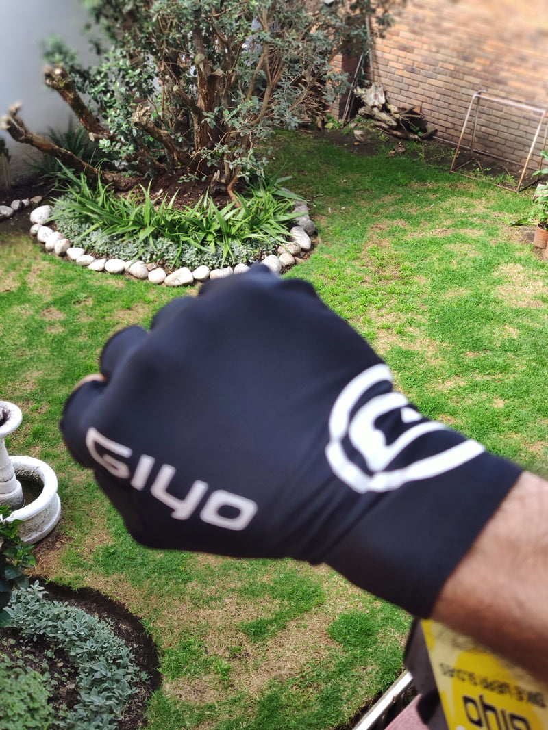 Guantes Giyo Cortos Mochos (Diferentes tallas)